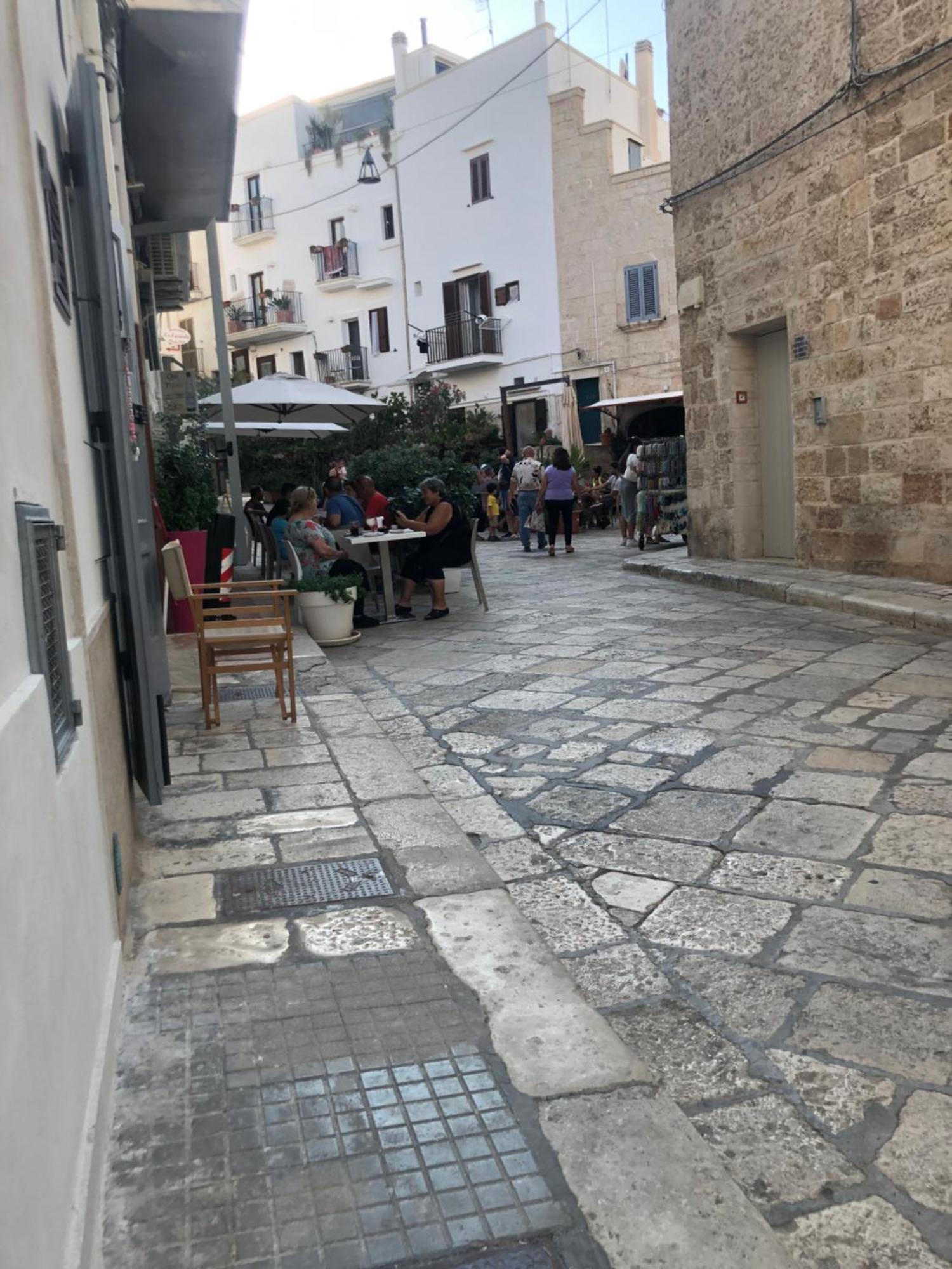 דירות פולינאנו א מארה Dimora Grottacielo מראה חיצוני תמונה